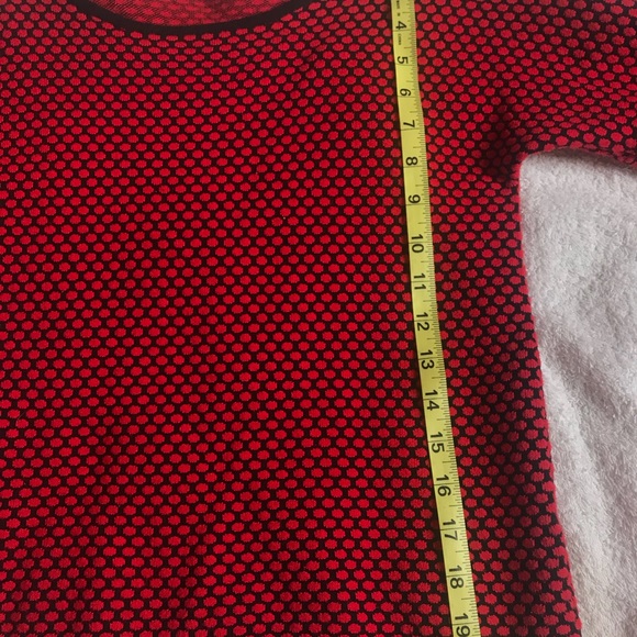 Express pullover Red and Black Top Small - Picture 2 of 3